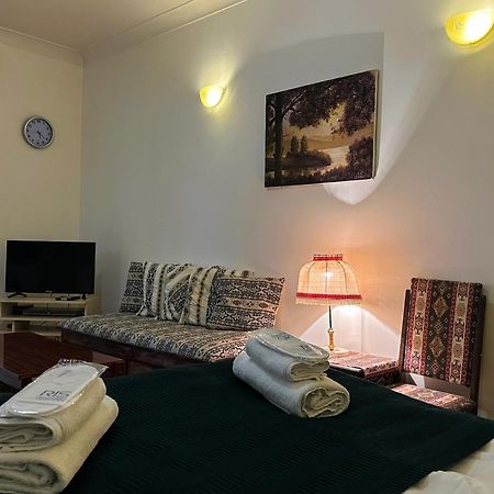 RIS Central Apartments Jerevan Buitenkant foto