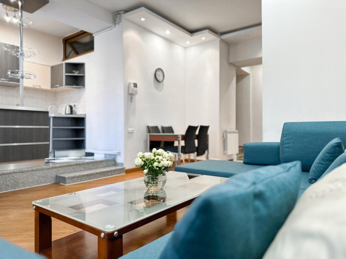 RIS Central Apartments Jerevan Buitenkant foto