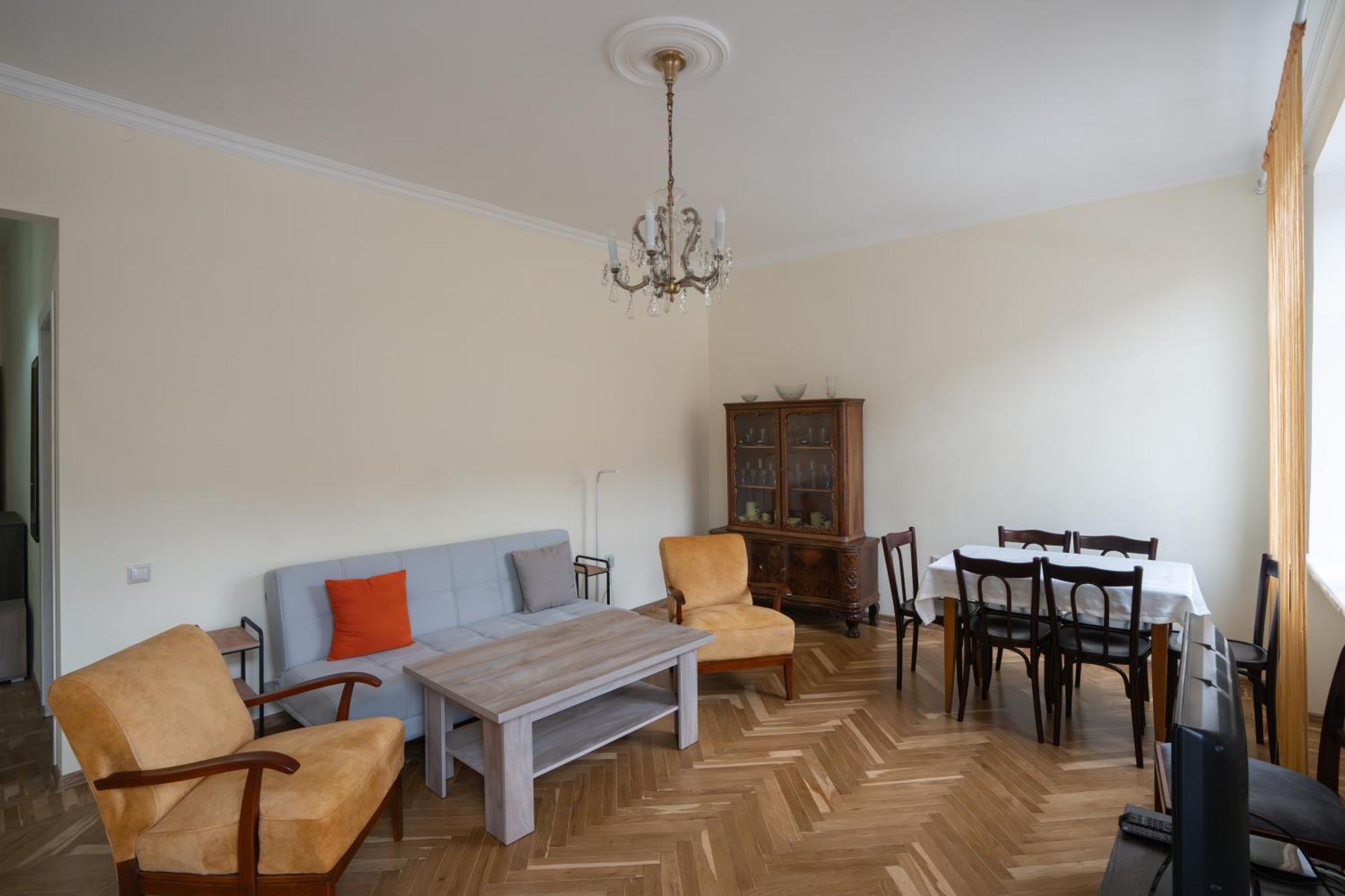 RIS Central Apartments Jerevan Buitenkant foto