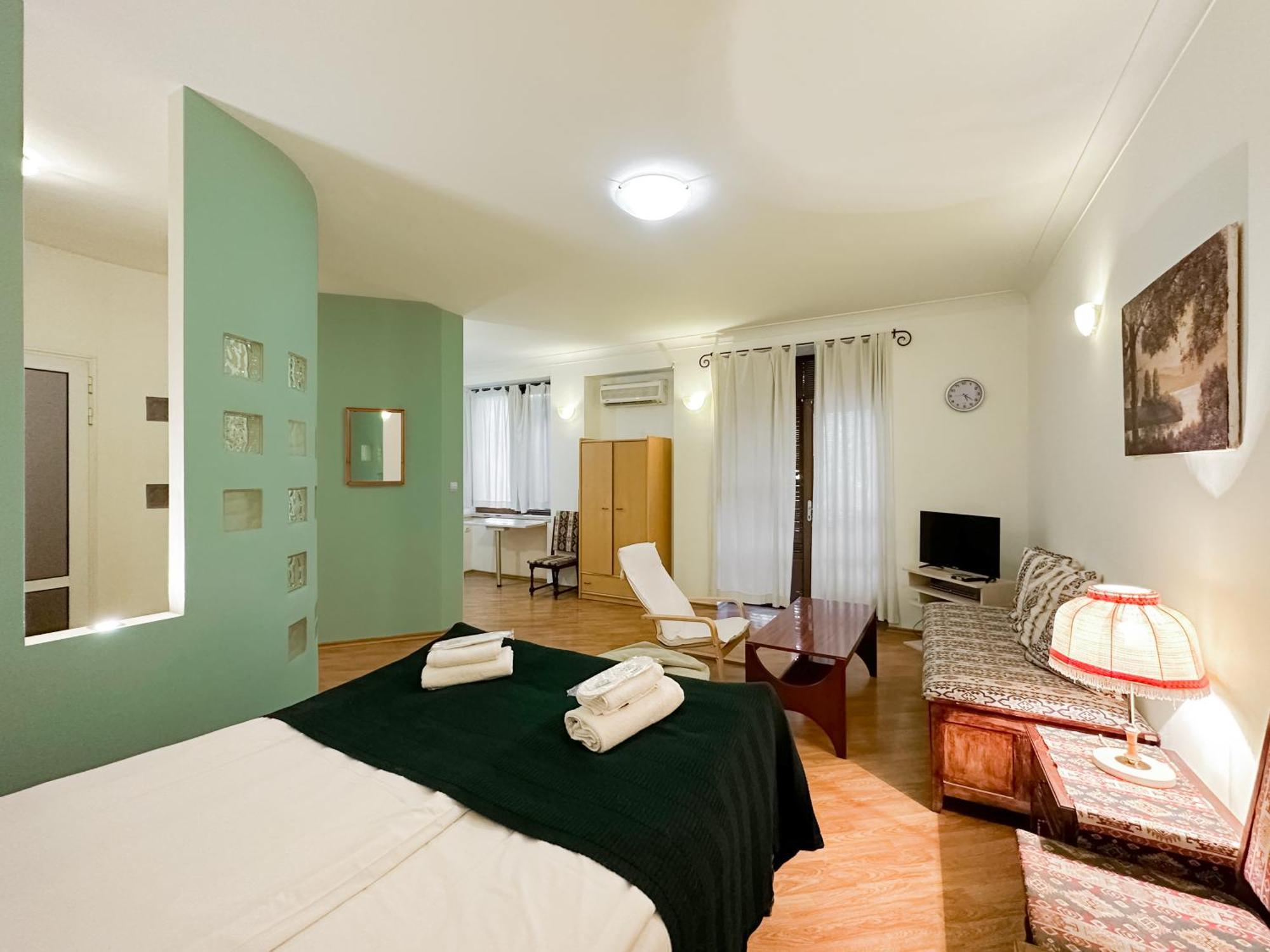 RIS Central Apartments Jerevan Buitenkant foto