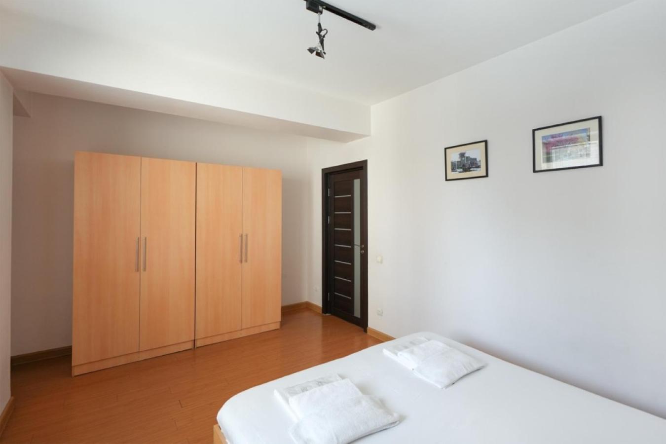 RIS Central Apartments Jerevan Buitenkant foto