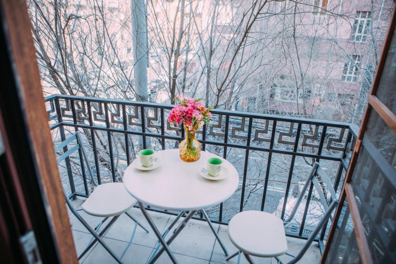 RIS Central Apartments Jerevan Buitenkant foto